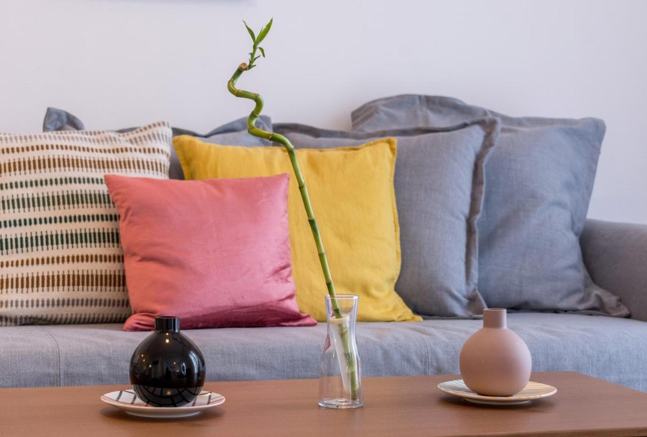 Wide Comfy Studio Apartment Centrally Located In Thissio Athens Exterior photo